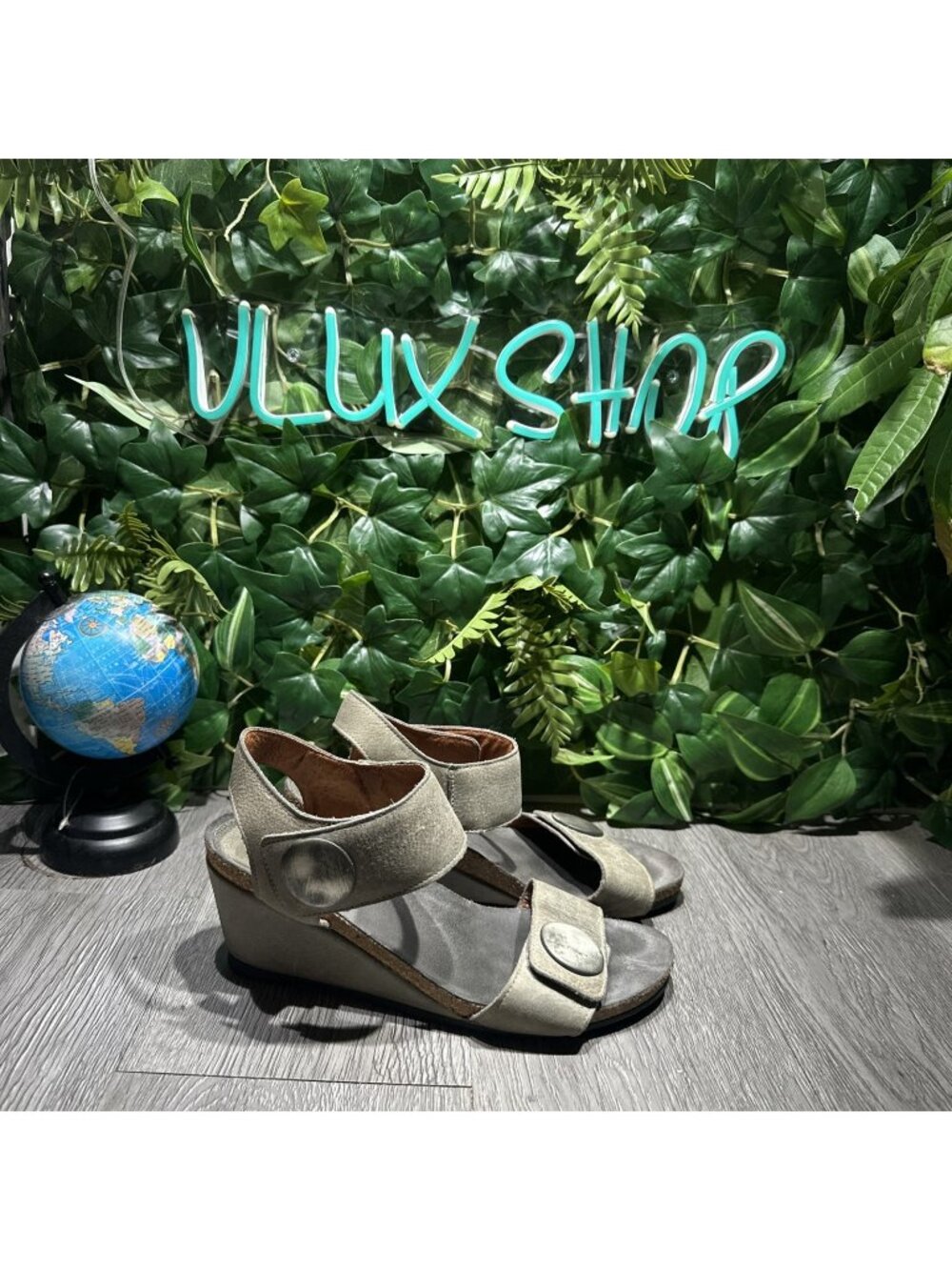 Taos Carousel 2 Grey Leather Wedge Open Toe Slingback Sandal Women’s 38 US 7-7.5